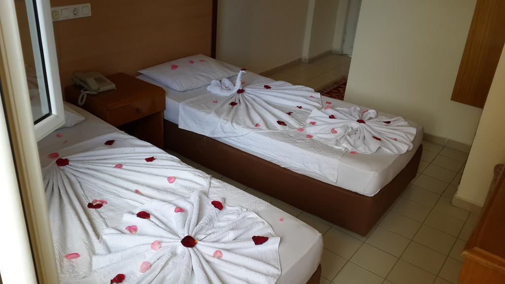Caner Hotel Kemer Rum bild